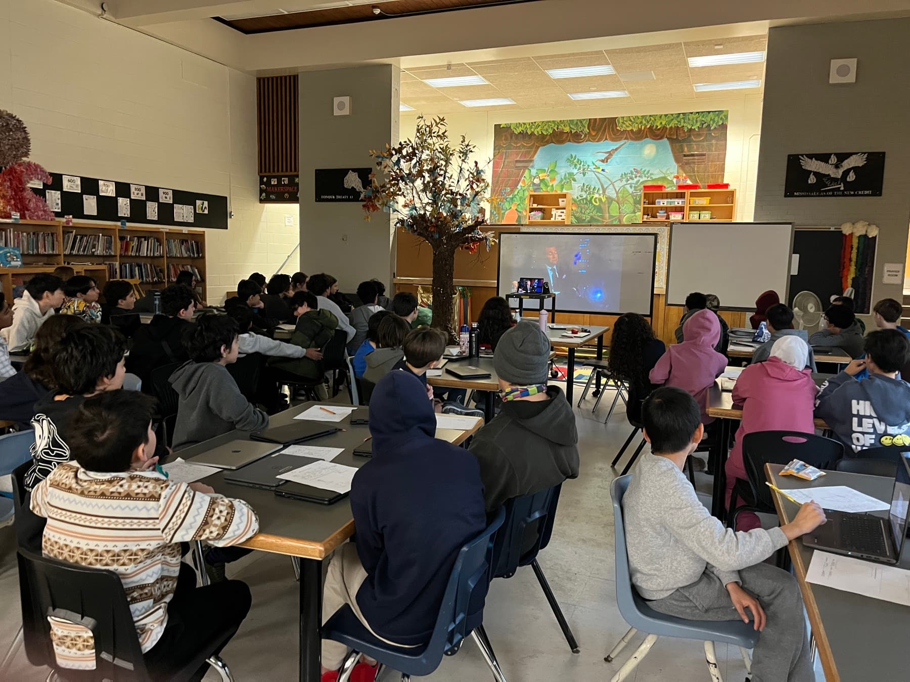 Middle school students taking part in an INNOSpark entrepreneurship workshop