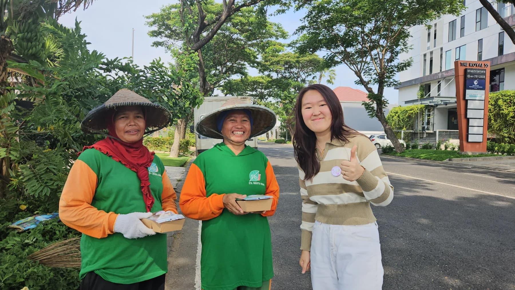 A Project EDSA volunteer distributing resources in the community
